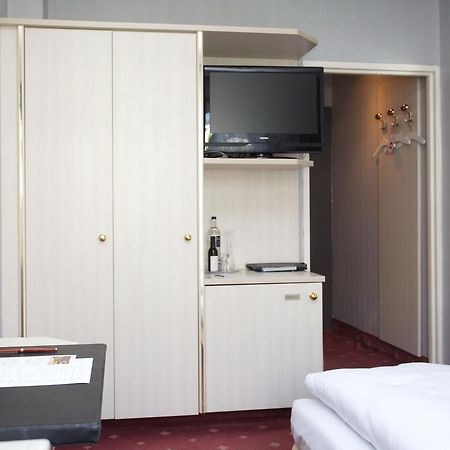 Berlin Plaza Hotel Am Kurfuerstendamm Exteriör bild