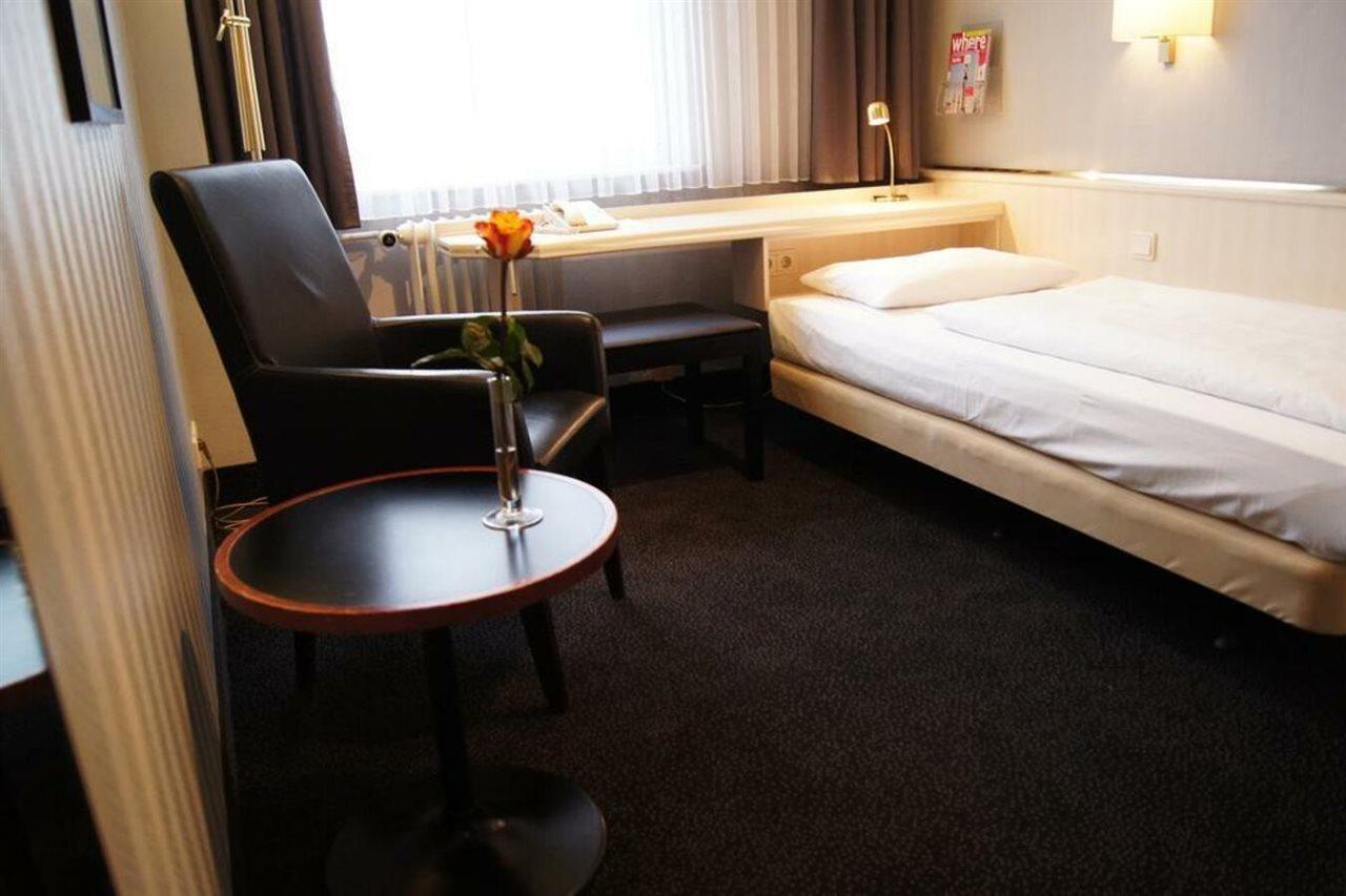 Berlin Plaza Hotel Am Kurfuerstendamm Exteriör bild