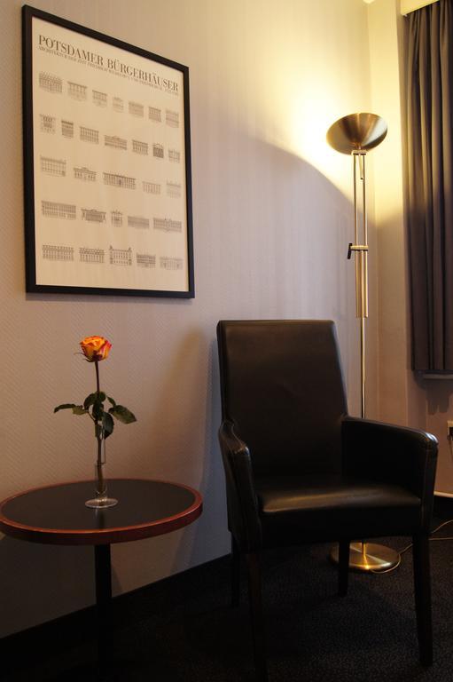 Berlin Plaza Hotel Am Kurfuerstendamm Rum bild