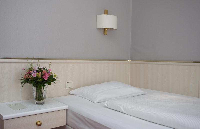 Berlin Plaza Hotel Am Kurfuerstendamm Exteriör bild
