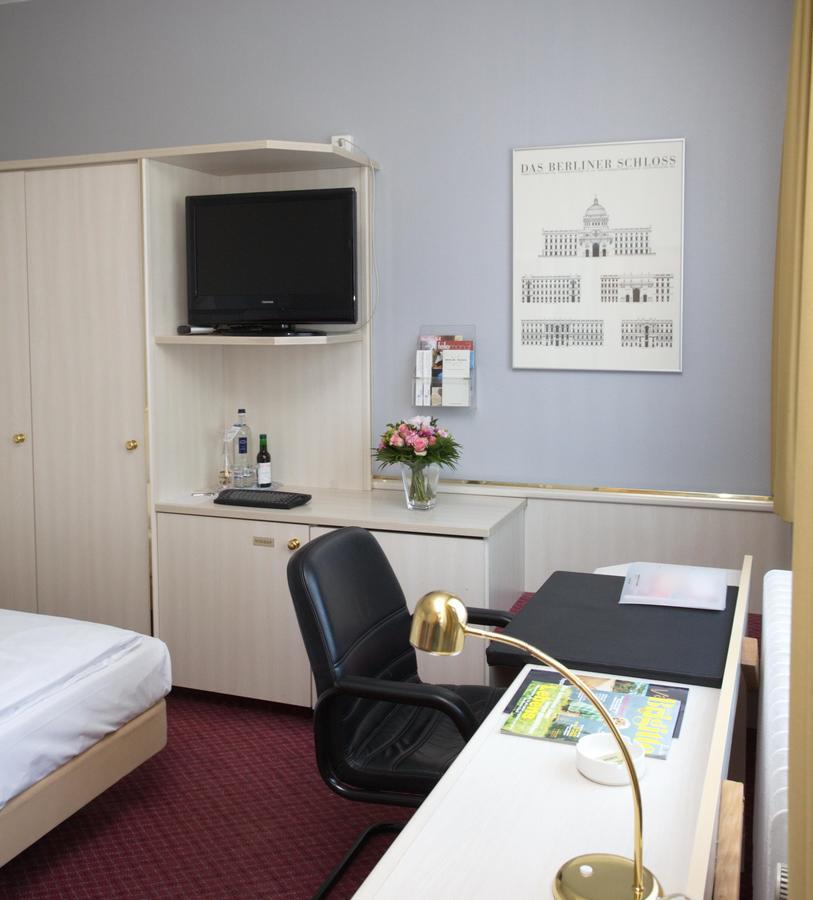 Berlin Plaza Hotel Am Kurfuerstendamm Exteriör bild